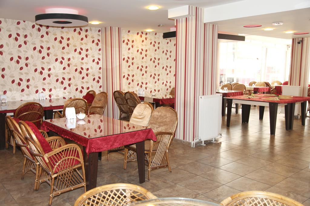 Kapris Hotel Kirsehir ภายนอก รูปภาพ